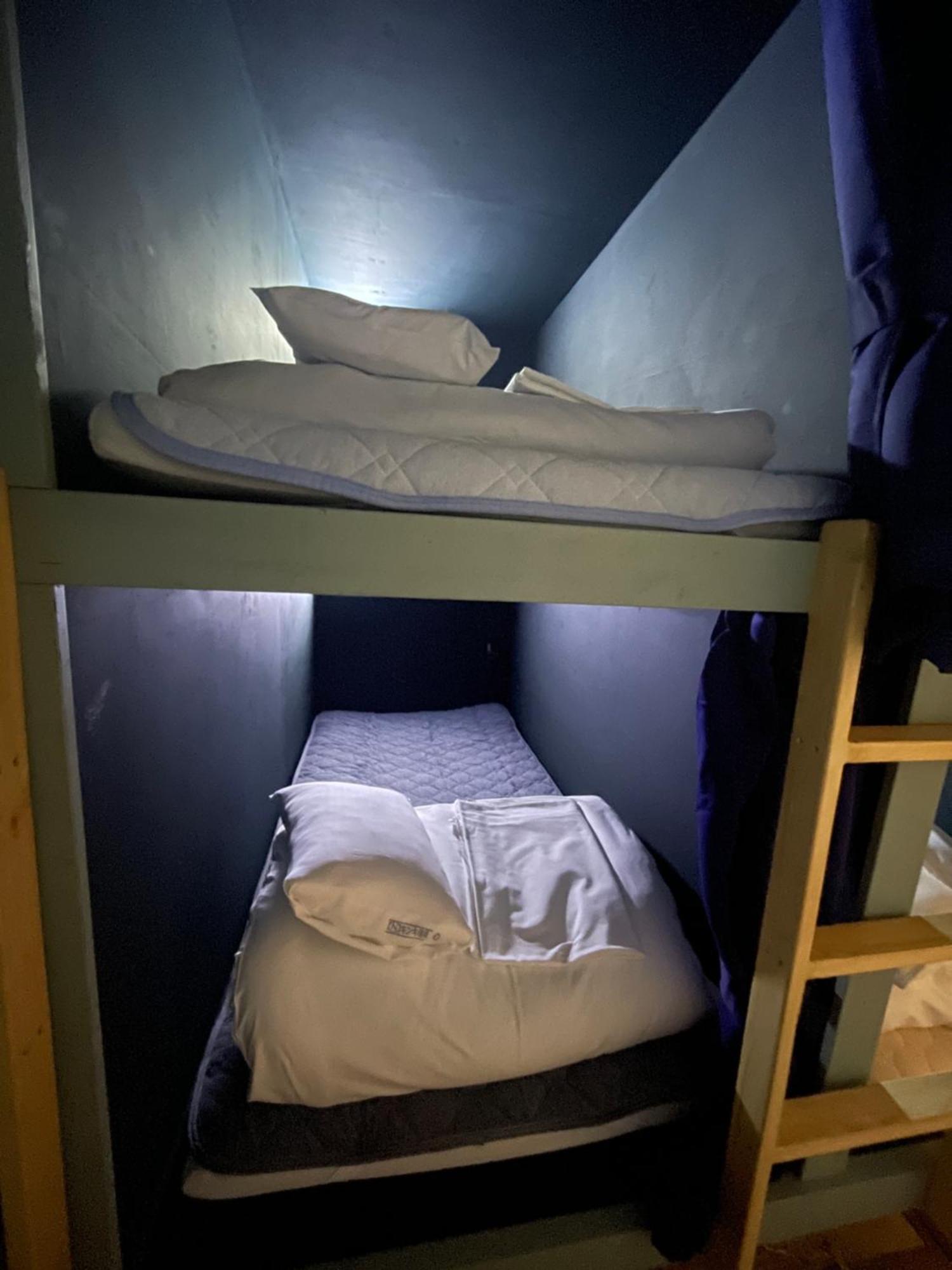 Bunk Bed Mixed Dormitory Room,1583143681:JPEG