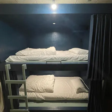 Air Osaka Hostel-3